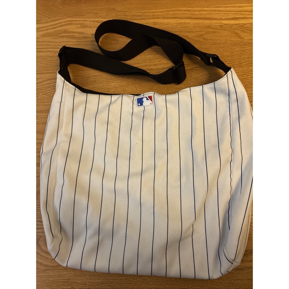 MLB Chicago Cubs Jersey Style Tote Bag/Purse Adjustable strap Snap Closure - Picture 4 of 9